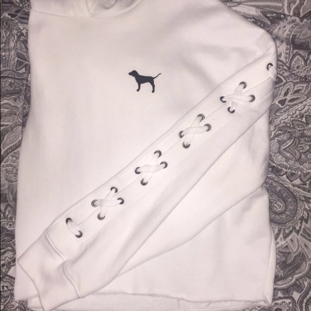White Crop Top w/ long sleeves